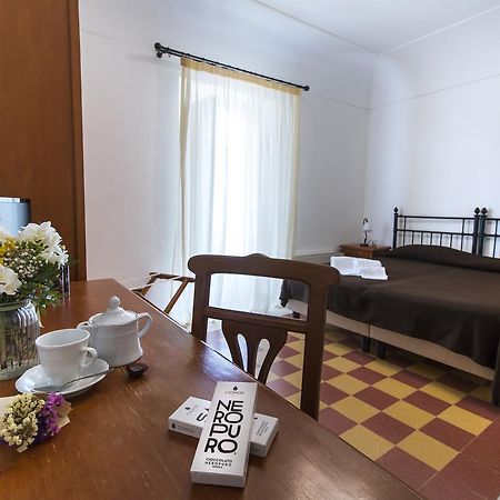 Отель Casa Ciomod Модика Экстерьер фото