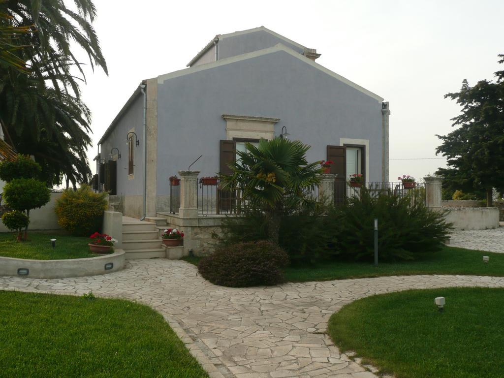 Отель Casa Ciomod Модика Экстерьер фото